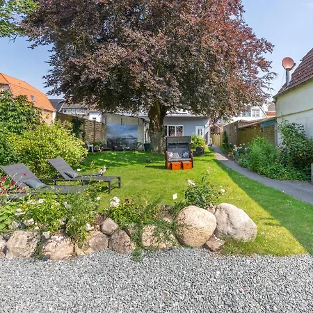 Buchenheinrich Karlas Blau Stuuv * Garding